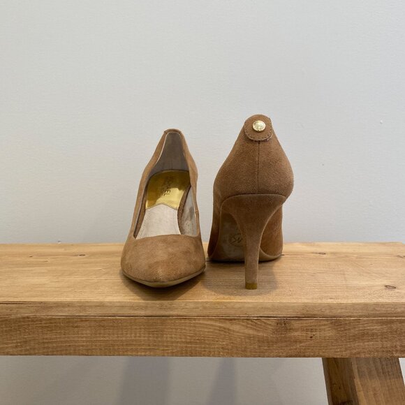Micheal Kors Tan Suede Heels SIze 5 - Picture 1 of 4